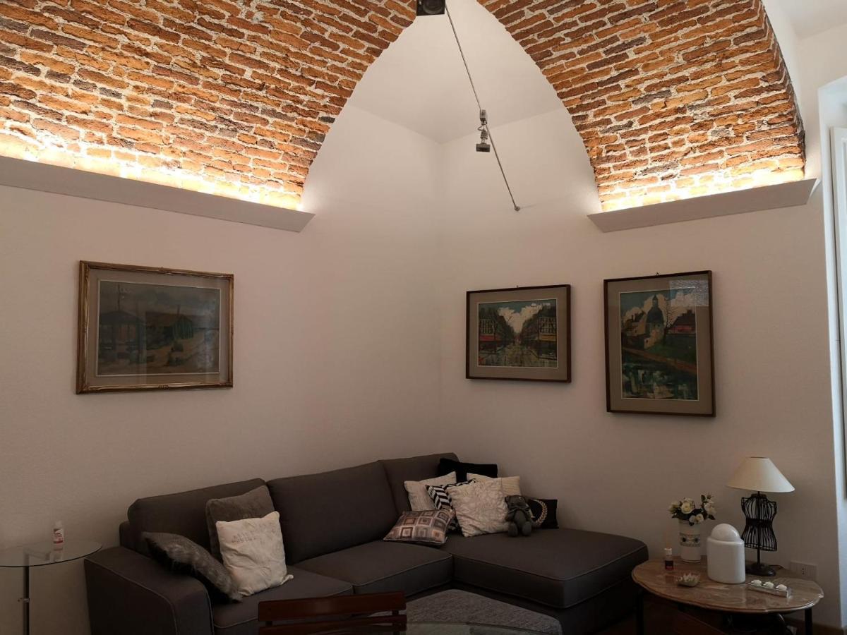 Casa Del Conte Massimiliano Roero Lejlighed Cuneo Eksteriør billede